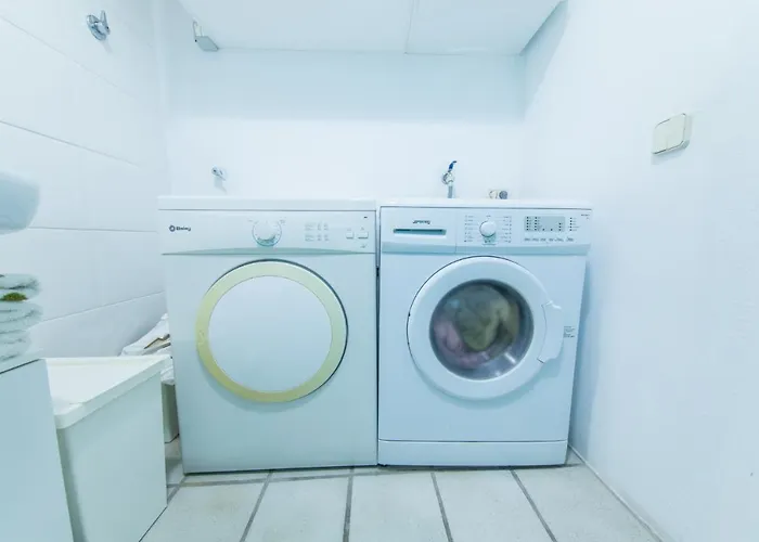 Mariposa Blanca, En 1ª Linea De Playa *